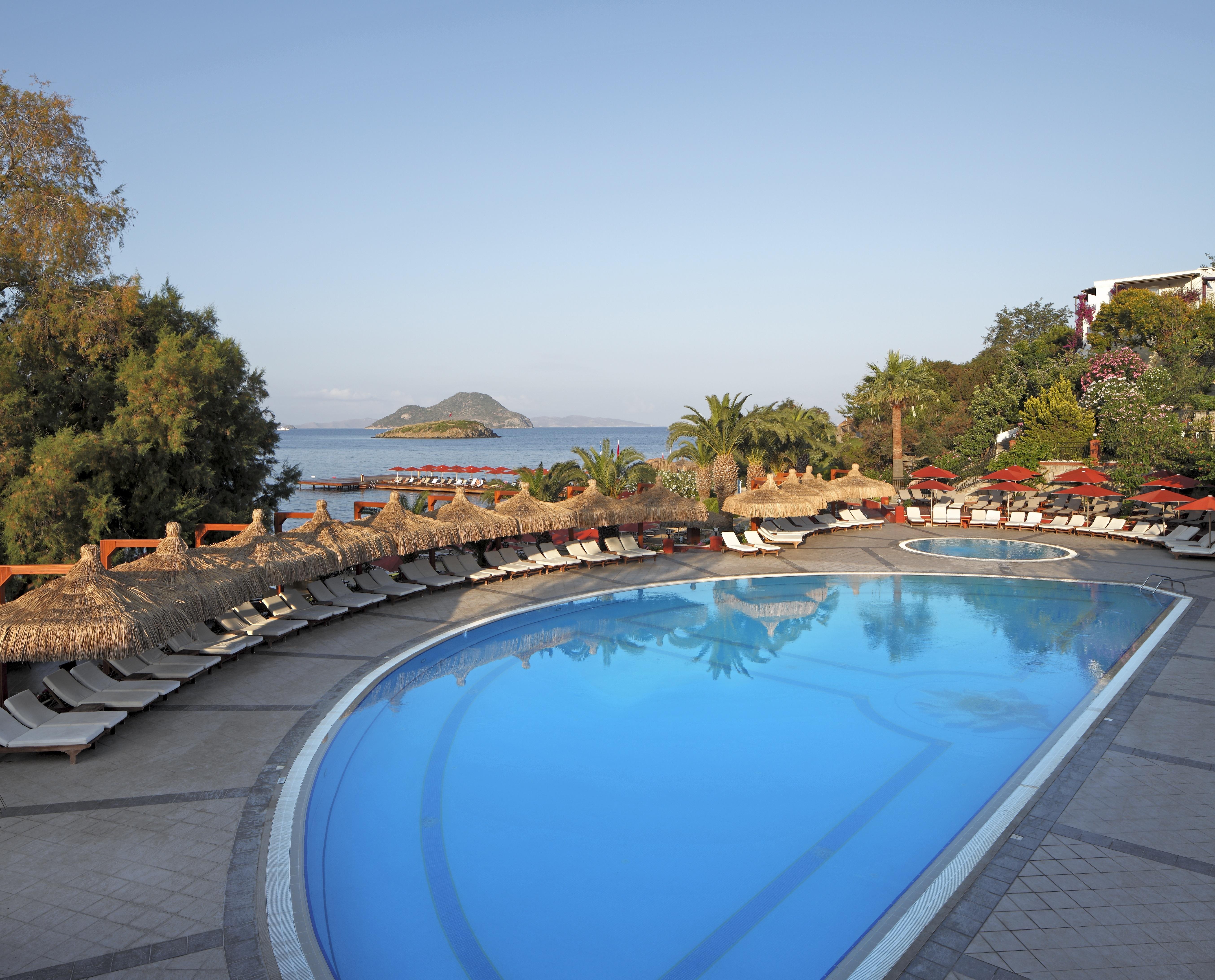 Kadikale Resort All Inclusive Turgutreis Exterior photo